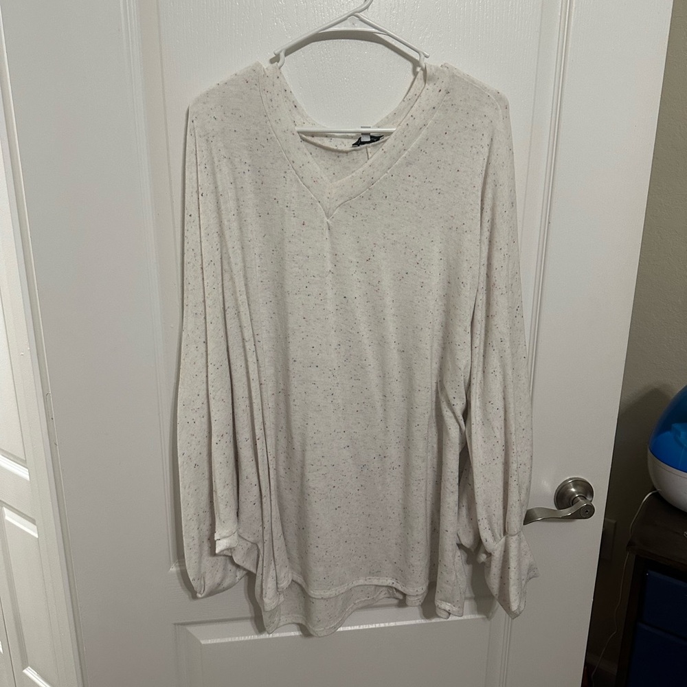 White Birch Long sleeved light sweater